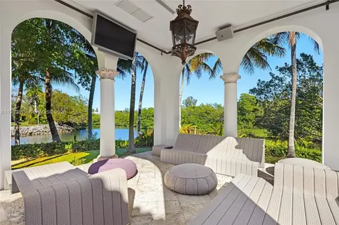 221 Casuarina Concourse Coral Gables FL 33143
