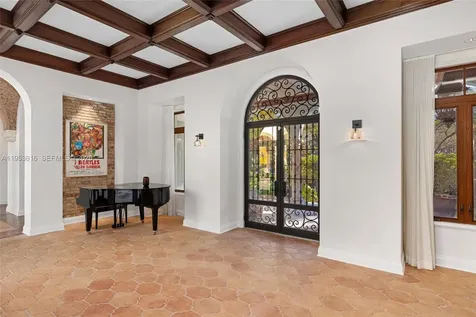 221 Casuarina Concourse Coral Gables FL 33143