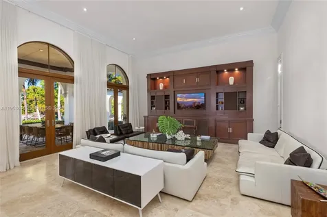 221 Casuarina Concourse Coral Gables FL 33143