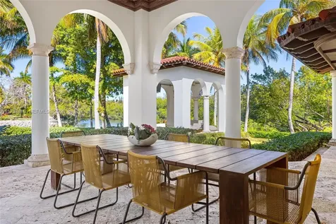 221 Casuarina Concourse Coral Gables FL 33143