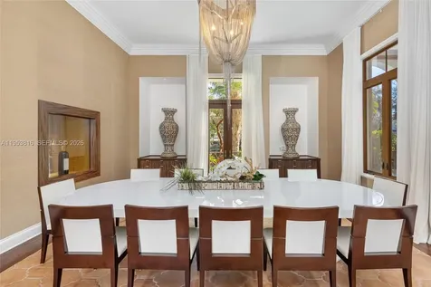 221 Casuarina Concourse Coral Gables FL 33143