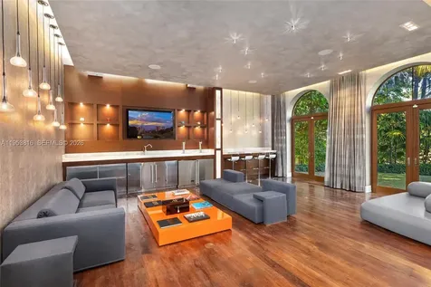 221 Casuarina Concourse Coral Gables FL 33143