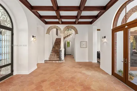 221 Casuarina Concourse Coral Gables FL 33143