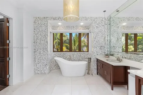 221 Casuarina Concourse Coral Gables FL 33143