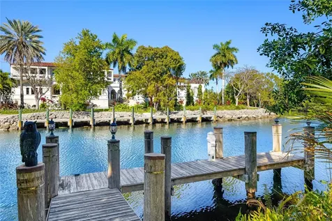 221 Casuarina Concourse Coral Gables FL 33143