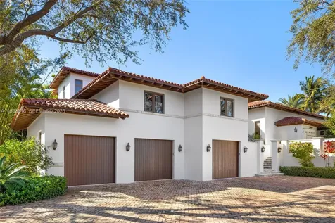 221 Casuarina Concourse Coral Gables FL 33143