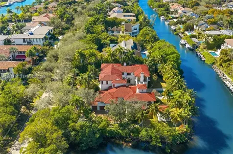 221 Casuarina Concourse Coral Gables FL 33143