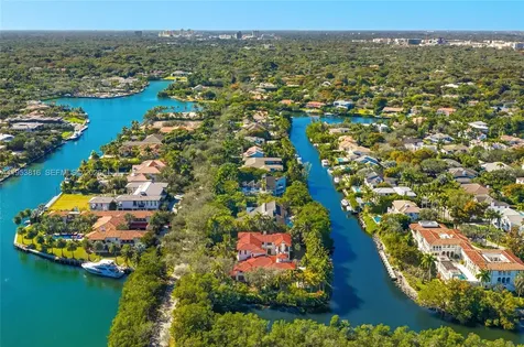221 Casuarina Concourse Coral Gables FL 33143