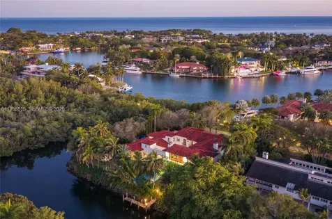 221 Casuarina Concourse Coral Gables FL 33143