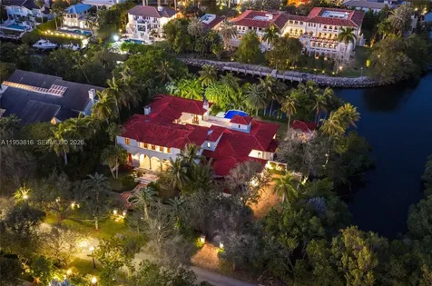 221 Casuarina Concourse Coral Gables FL 33143