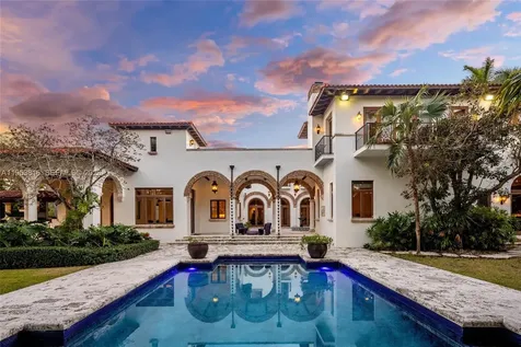 221 Casuarina Concourse Coral Gables FL 33143