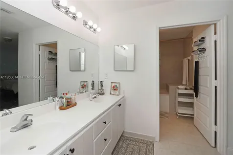 10921 NW 88th Terrace Doral FL 33178