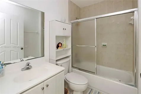10921 NW 88th Terrace Doral FL 33178