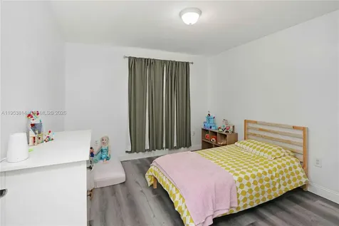 10921 NW 88th Terrace Doral FL 33178
