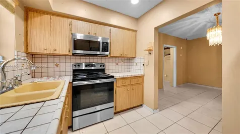 2615 SW 32nd Avenue Miami FL 33133