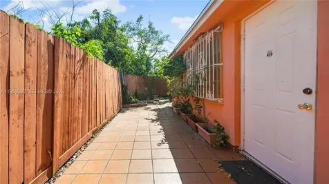2615 SW 32nd Avenue Miami FL 33133