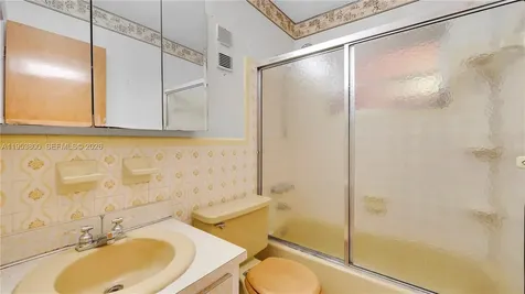 2615 SW 32nd Avenue Miami FL 33133