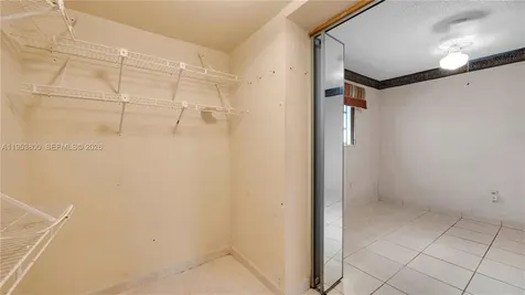 2615 SW 32nd Avenue Miami FL 33133