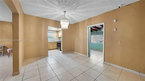 2615 SW 32nd Avenue Miami FL 33133