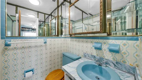 2615 SW 32nd Avenue Miami FL 33133
