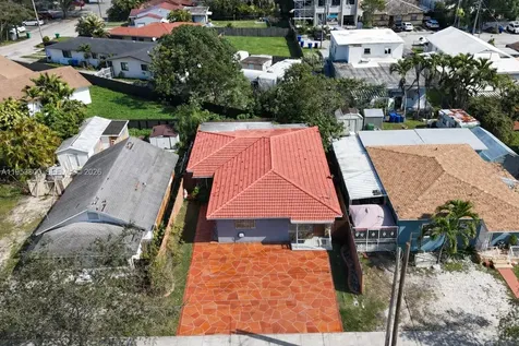 2615 SW 32nd Avenue Miami FL 33133