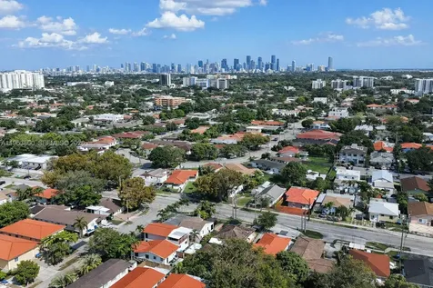 2615 SW 32nd Avenue Miami FL 33133
