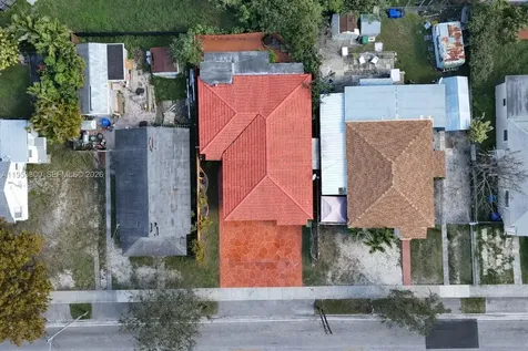 2615 SW 32nd Avenue Miami FL 33133