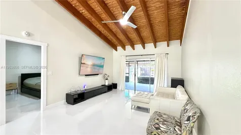 10271 Oleander Court Pembroke Pines FL 33026