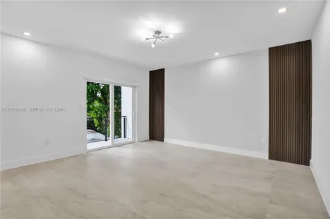 3433 SW 16th Terrace Miami FL 33145