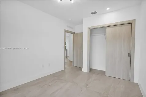 3433 SW 16th Terrace Miami FL 33145