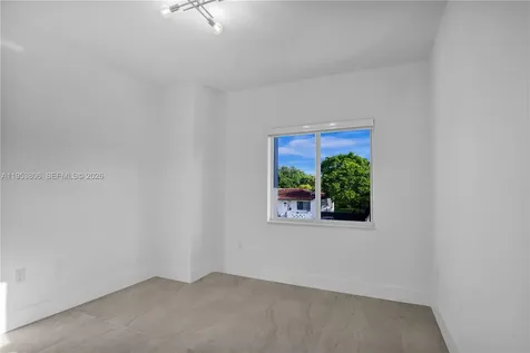 3433 SW 16th Terrace Miami FL 33145