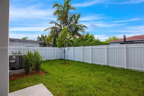 3433 SW 16th Terrace Miami FL 33145