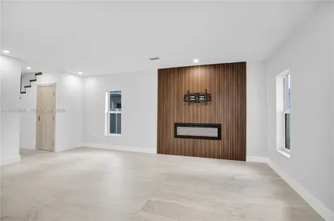 3433 SW 16th Terrace Miami FL 33145