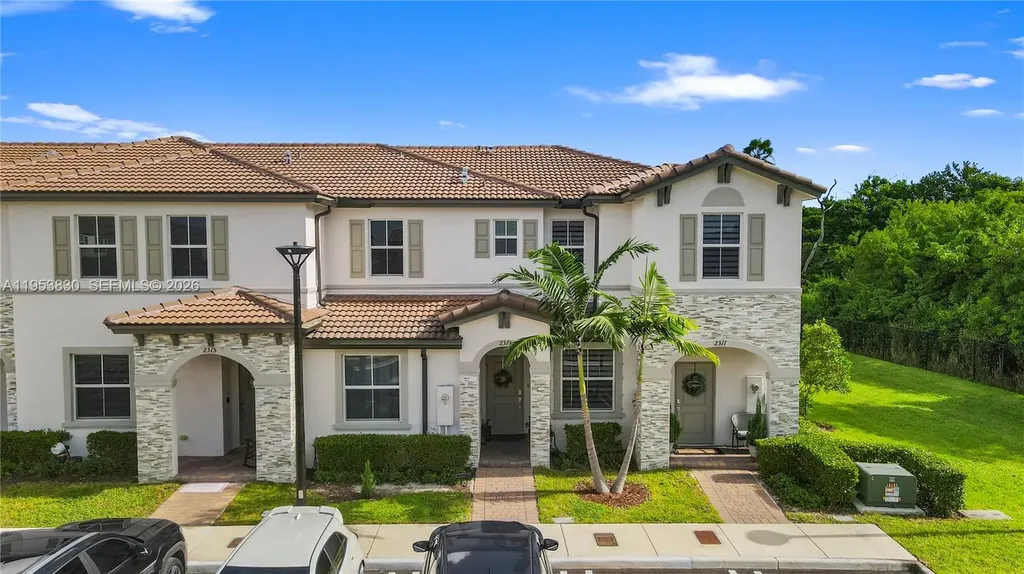 2313 NW 122nd Terrace Miami FL 33167