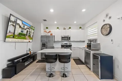 2313 NW 122nd Terrace Miami FL 33167