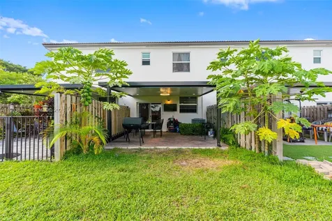 2313 NW 122nd Terrace Miami FL 33167