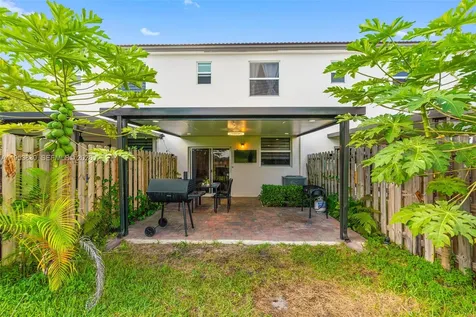 2313 NW 122nd Terrace Miami FL 33167