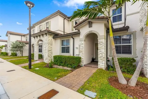 2313 NW 122nd Terrace Miami FL 33167