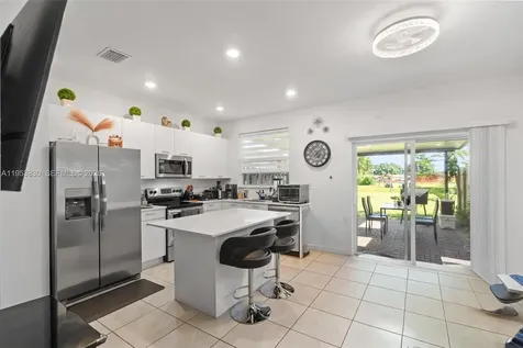 2313 NW 122nd Terrace Miami FL 33167
