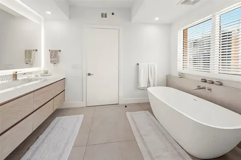 791 Crandon Boulevard Key Biscayne FL 33149