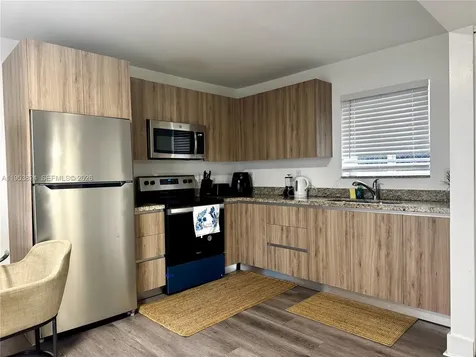 1684 SW 10th Street Miami FL 33135