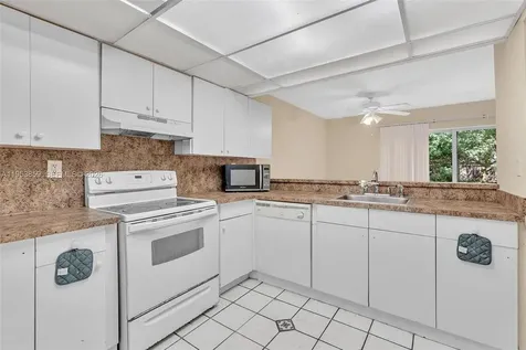 3750 SW 60th Terrace Davie FL 33314