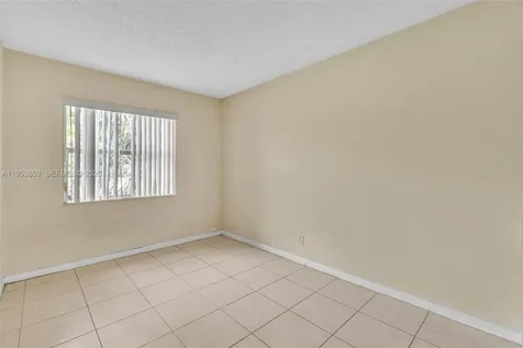 3750 SW 60th Terrace Davie FL 33314