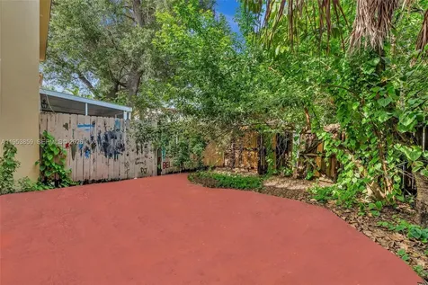 3750 SW 60th Terrace Davie FL 33314
