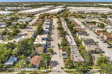 3750 SW 60th Terrace Davie FL 33314
