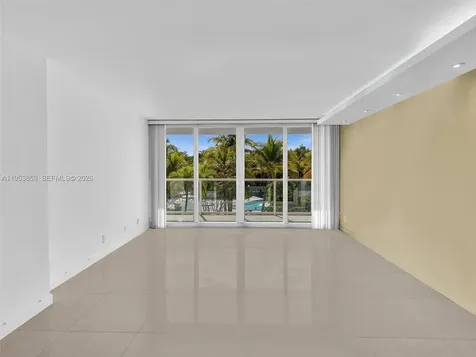 100 Bayview Drive Sunny Isles Beach FL 33160