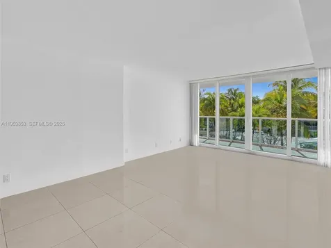 100 Bayview Drive Sunny Isles Beach FL 33160