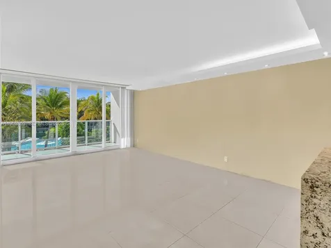 100 Bayview Drive Sunny Isles Beach FL 33160