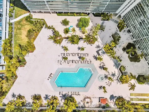 100 Bayview Drive Sunny Isles Beach FL 33160