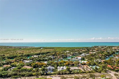 789 Crandon Boulevard Key Biscayne FL 33149